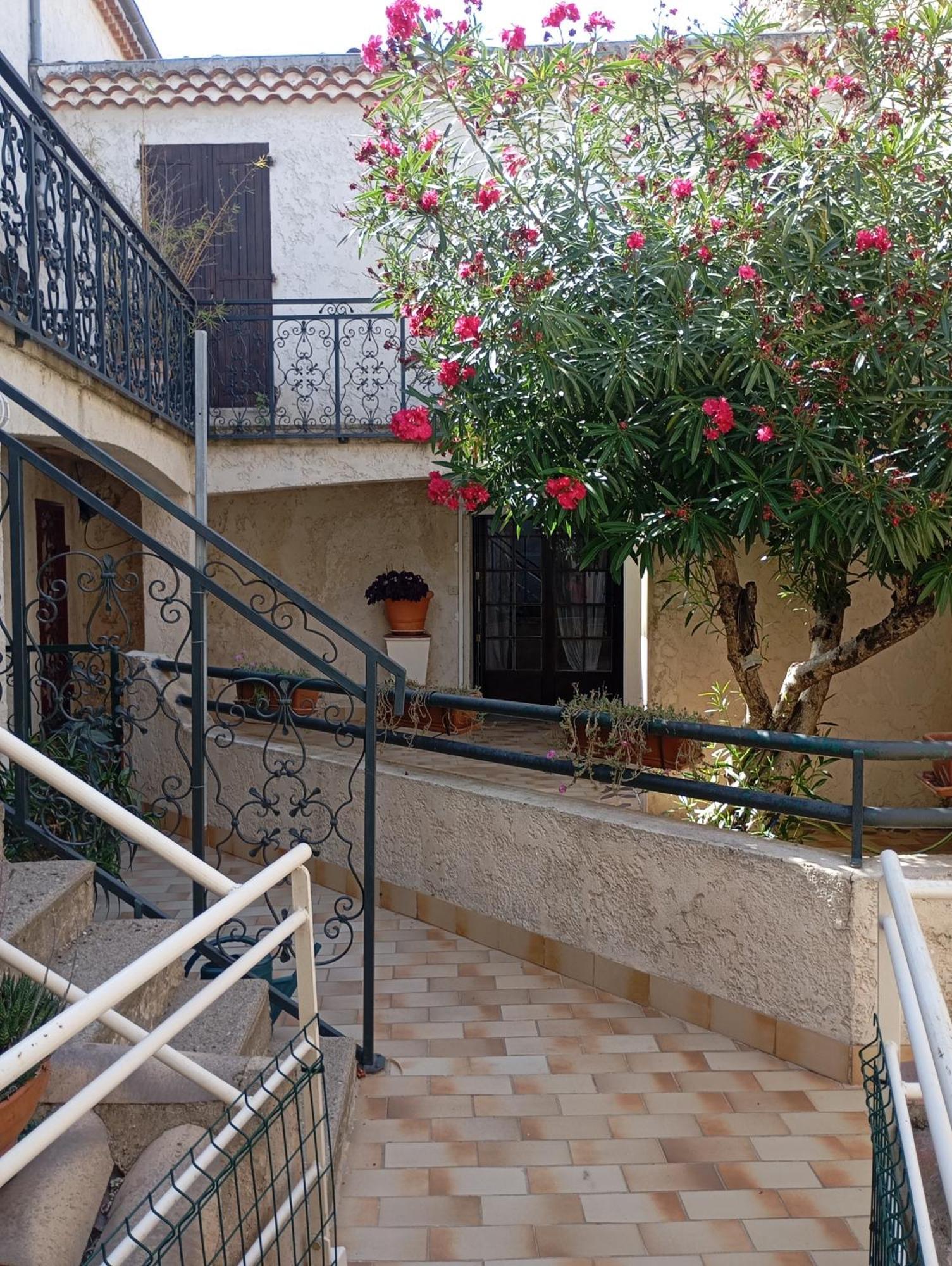 Cairenou Location Apartment Saint-Martin-dʼArdèche Exterior foto